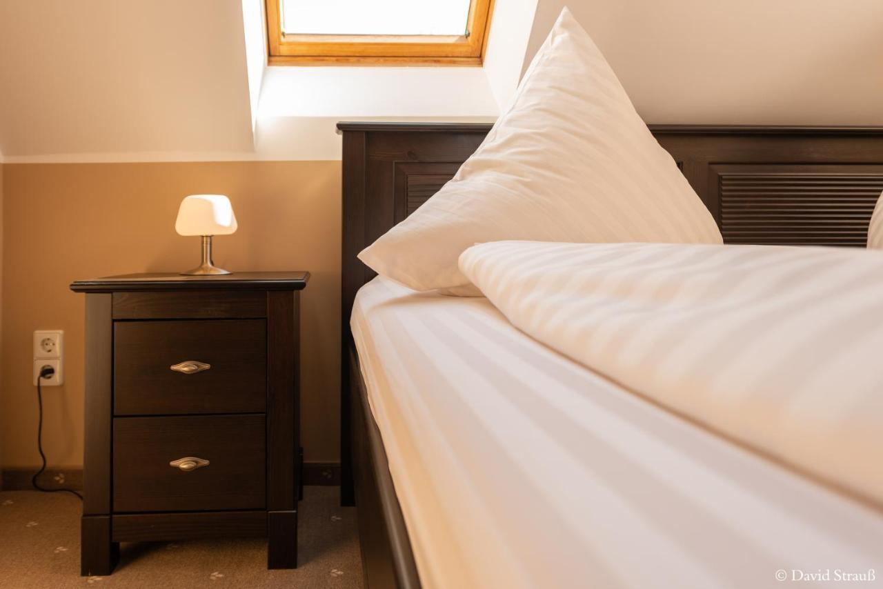 Hotel Wasserschloesschen Νάουμπουργκ Εξωτερικό φωτογραφία